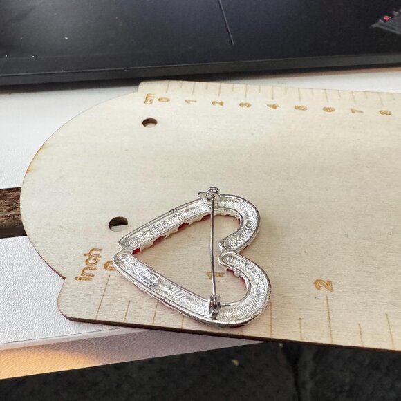 Vintage Candy Cane Heart Brooch Red White Enamel Oval Maker’s Plaque - Picture 9 of 9